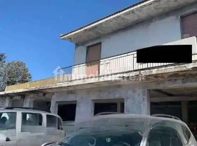Appartamento in vendita a Isili