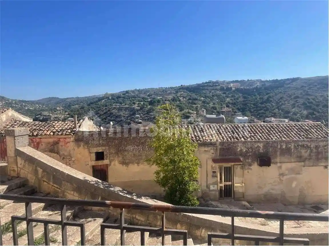 Palazzo - Edificio in vendita a Modica