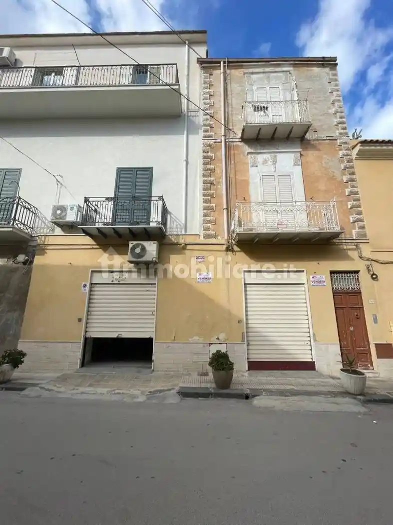 Casa indipendente in vendita a Ravanusa