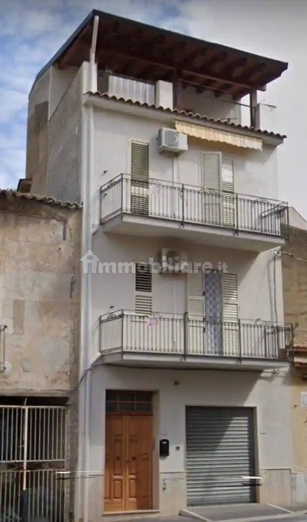 Casa indipendente in vendita a Ravanusa