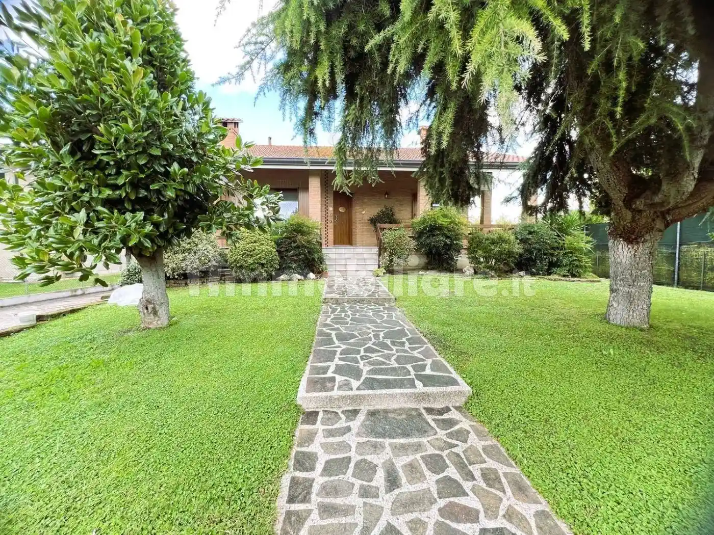 Villa in vendita a Riva del Po
