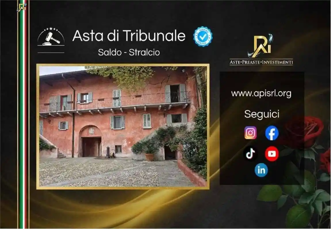 Villa in vendita a Sesto Calende