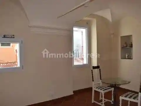 Appartamento in vendita a Civezza