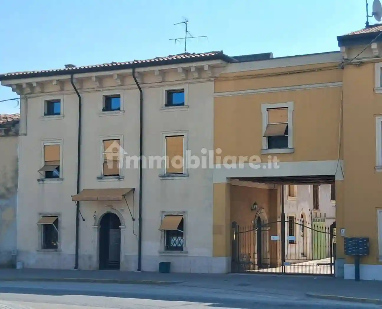 Palazzo - Edificio - foto 2