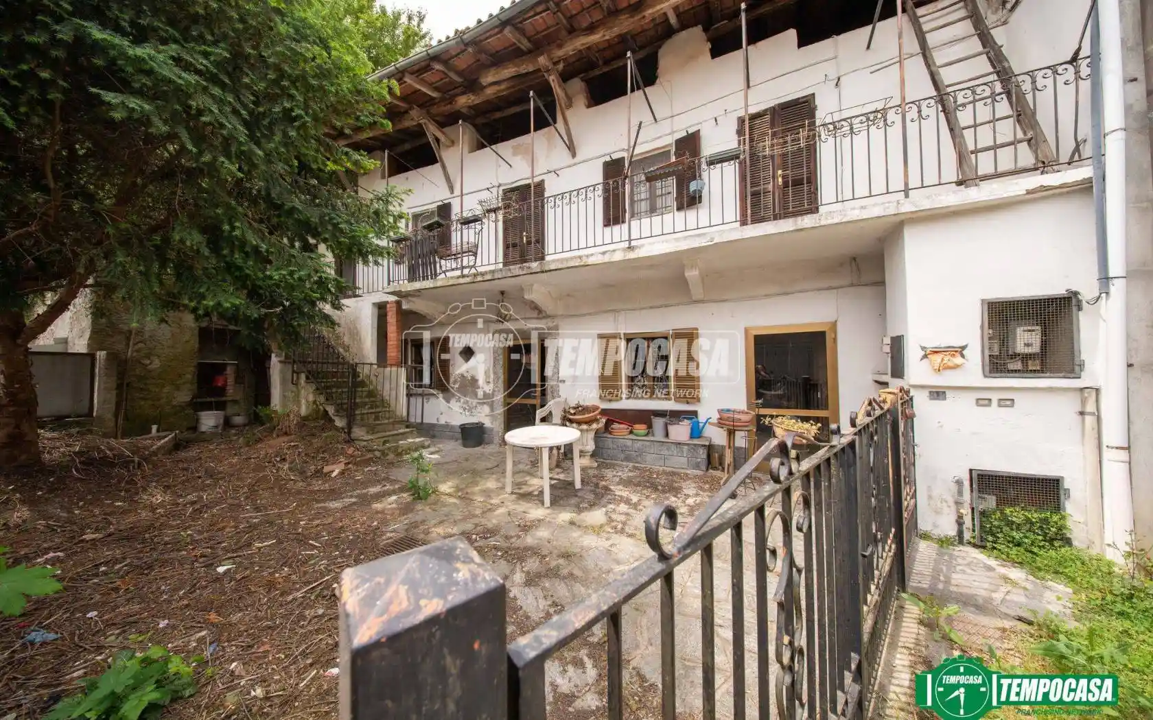 Casa indipendente in vendita a Oleggio Castello