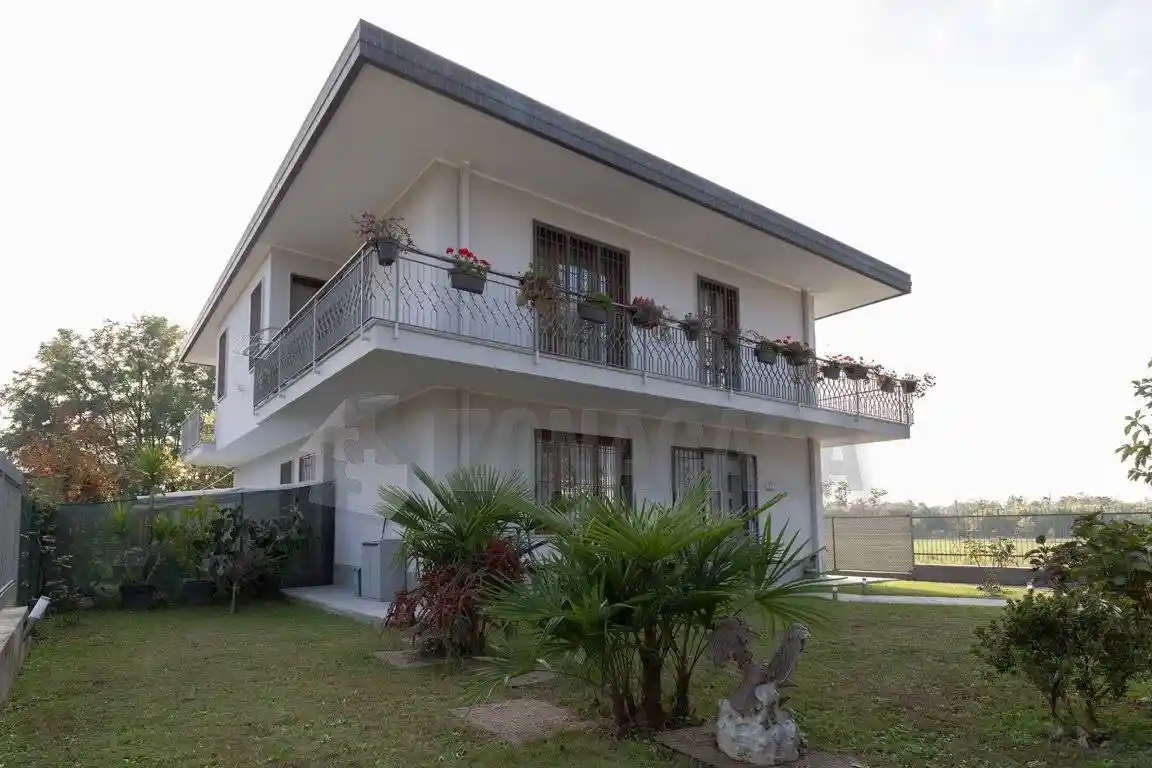 Villa in vendita a Gallarate