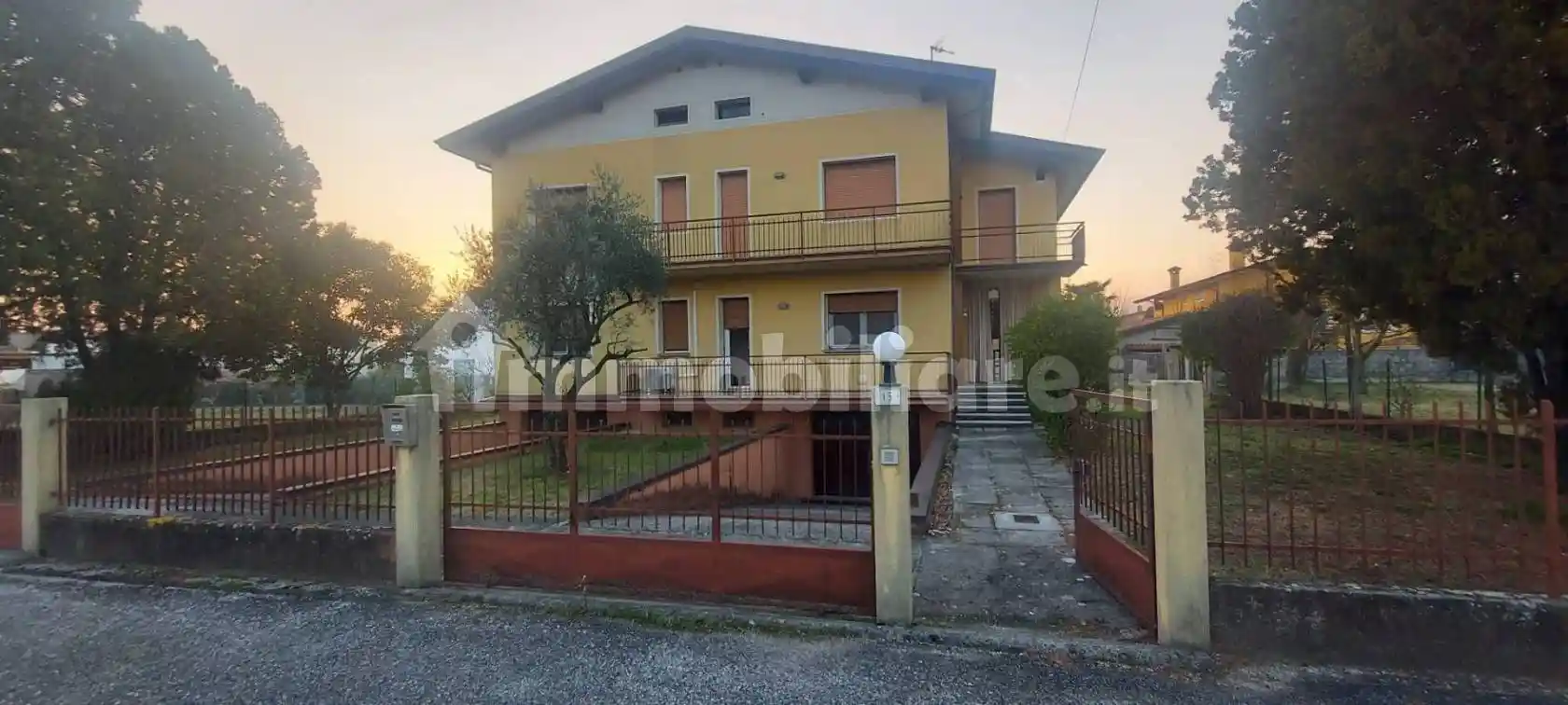 Villa in vendita a Roveredo in Piano