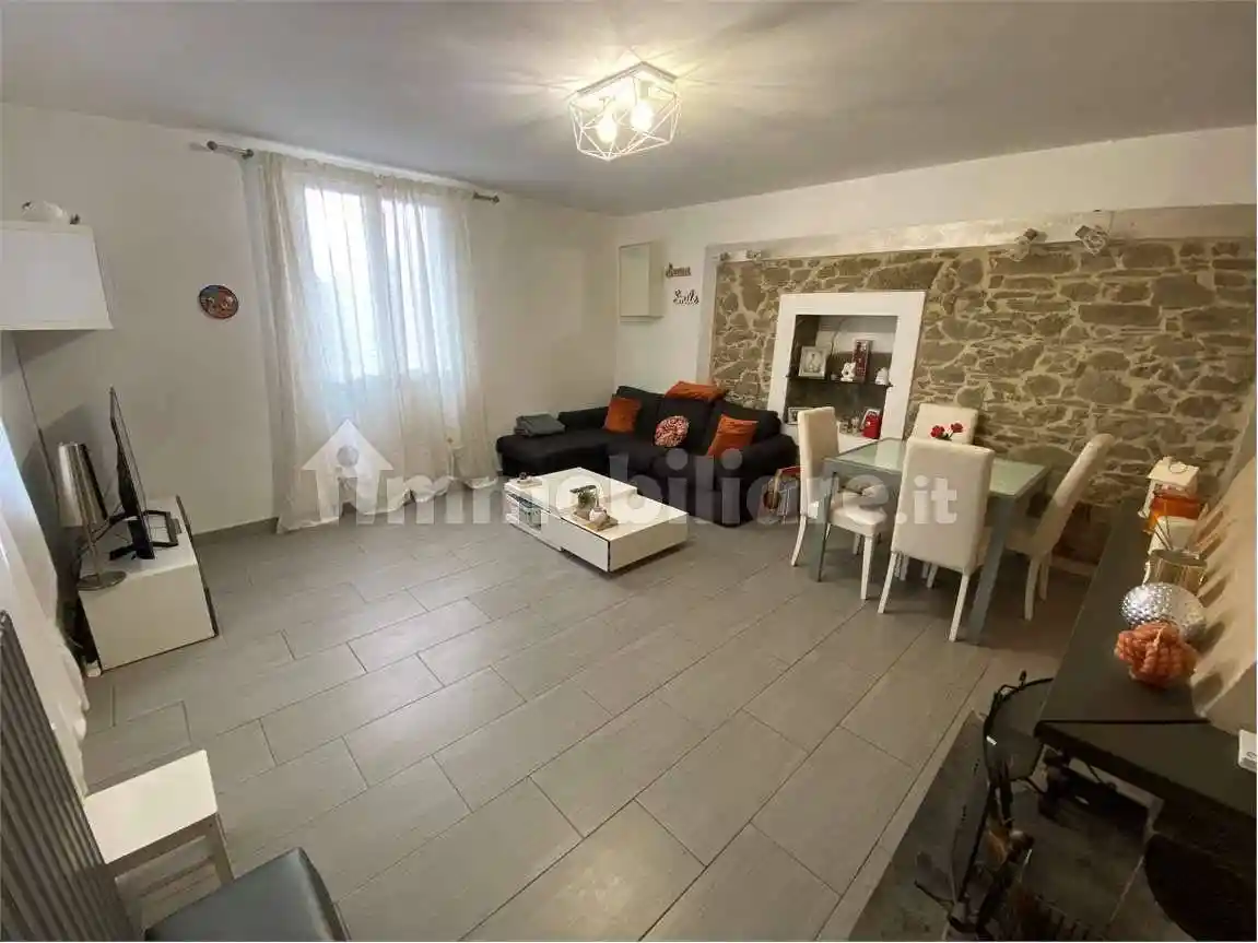 Casa indipendente in vendita a Vaiano