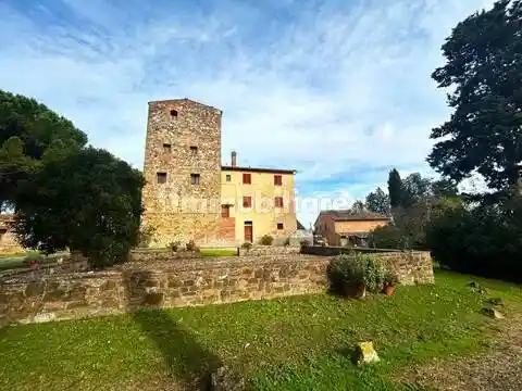 Villa in vendita a Gambassi Terme