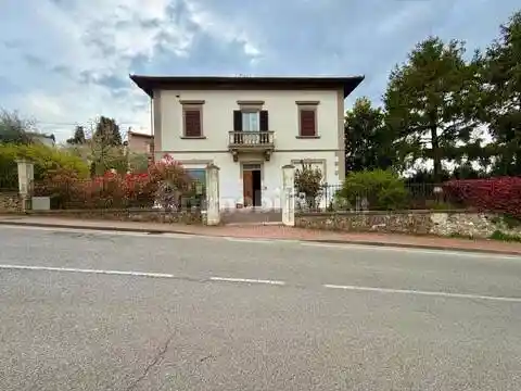 Villa in vendita a Gambassi Terme