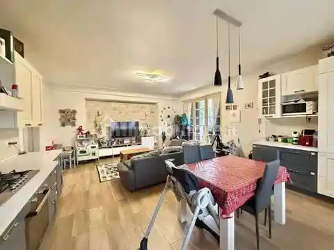 Appartamento in vendita a Colle di Val d'Elsa