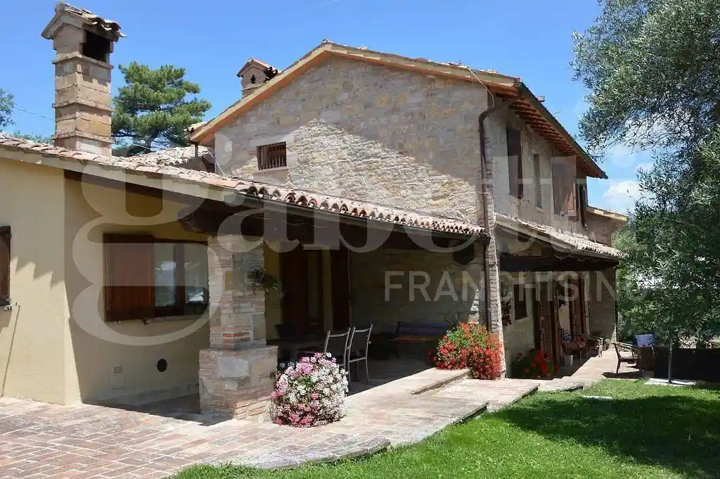 Rustico - Casale in vendita a Gubbio