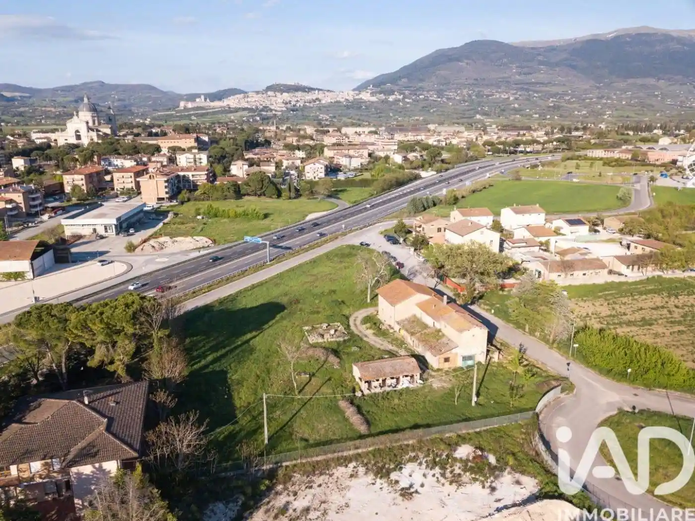 Rustico - Casale in vendita a Assisi