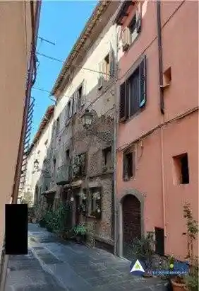 Appartamento in vendita a Vitorchiano