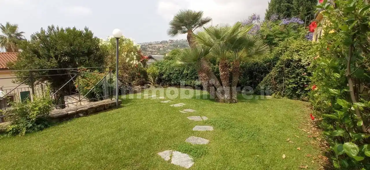 Villa in vendita a Sanremo