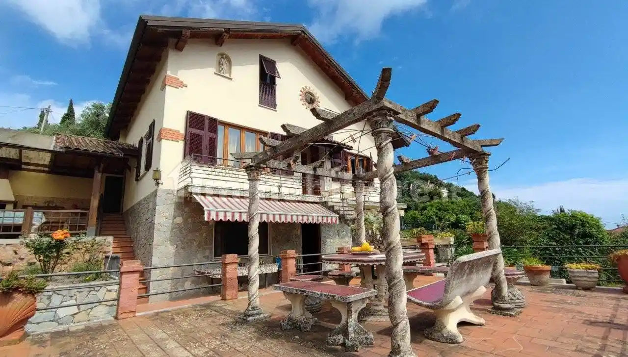 Villa in vendita a Sanremo