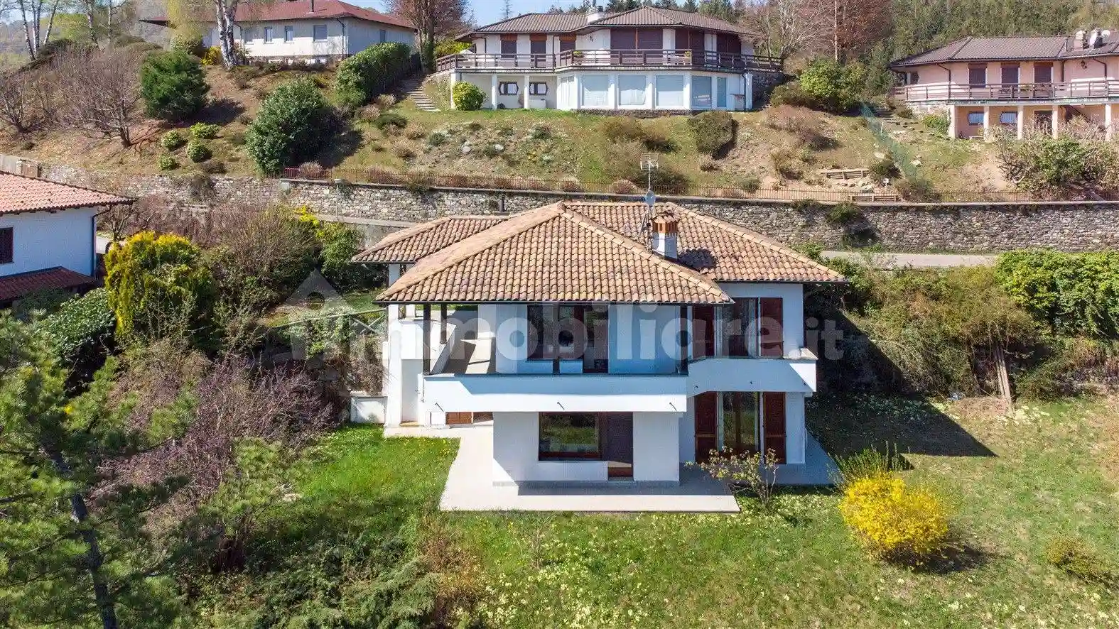 Villa - foto 2