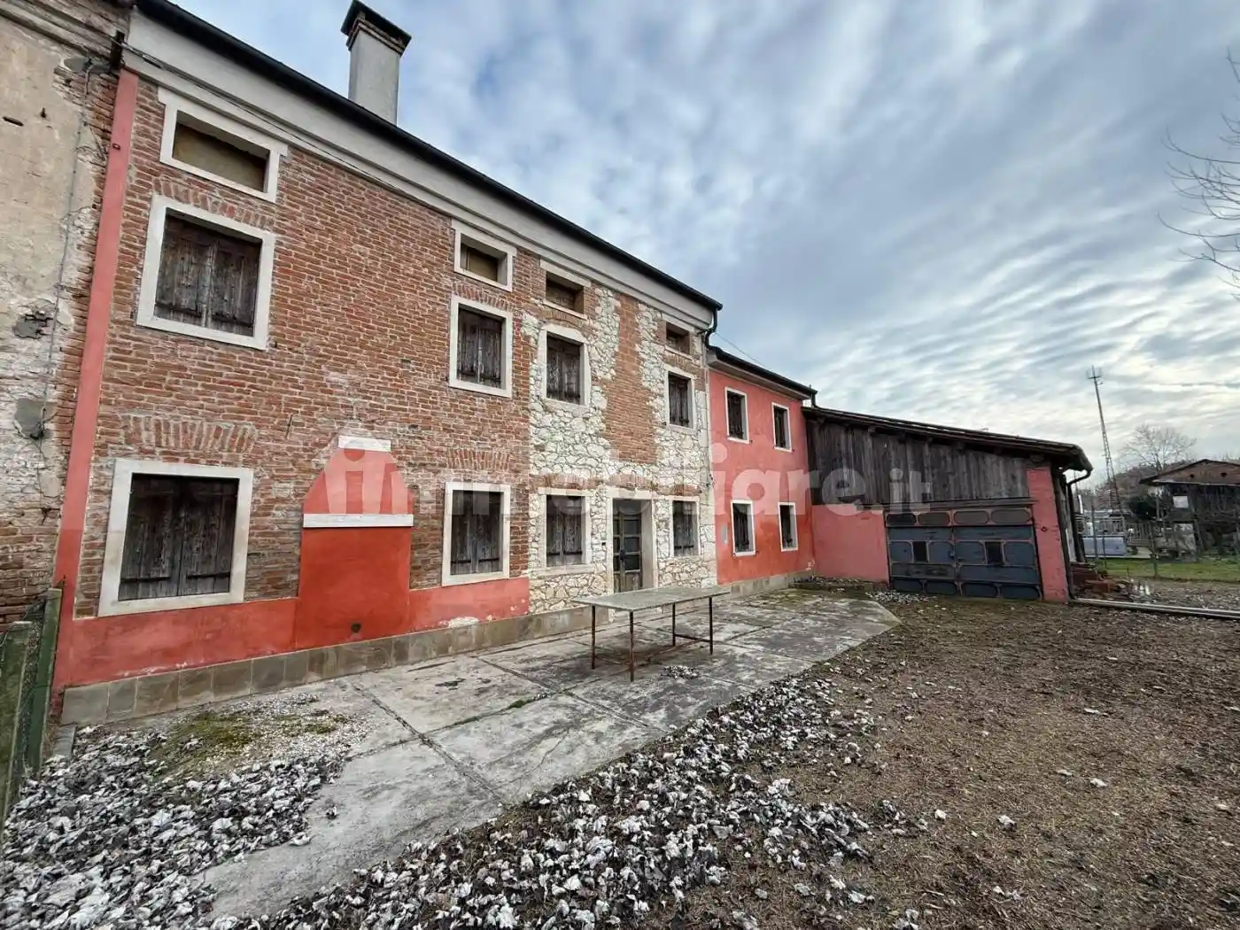 Rustico - Casale in vendita a Roveredo di Guà