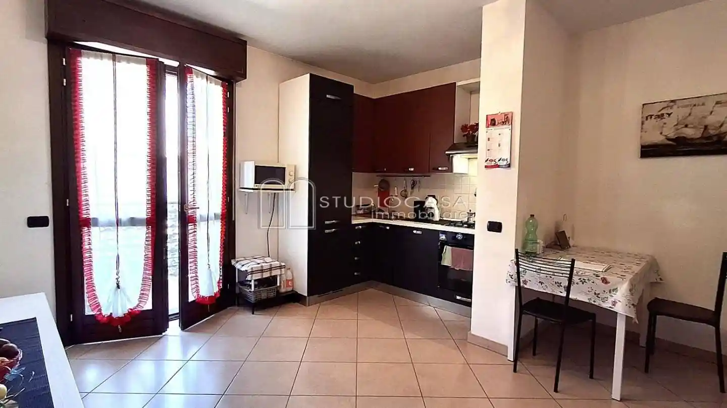 Appartamento in vendita a Cascina