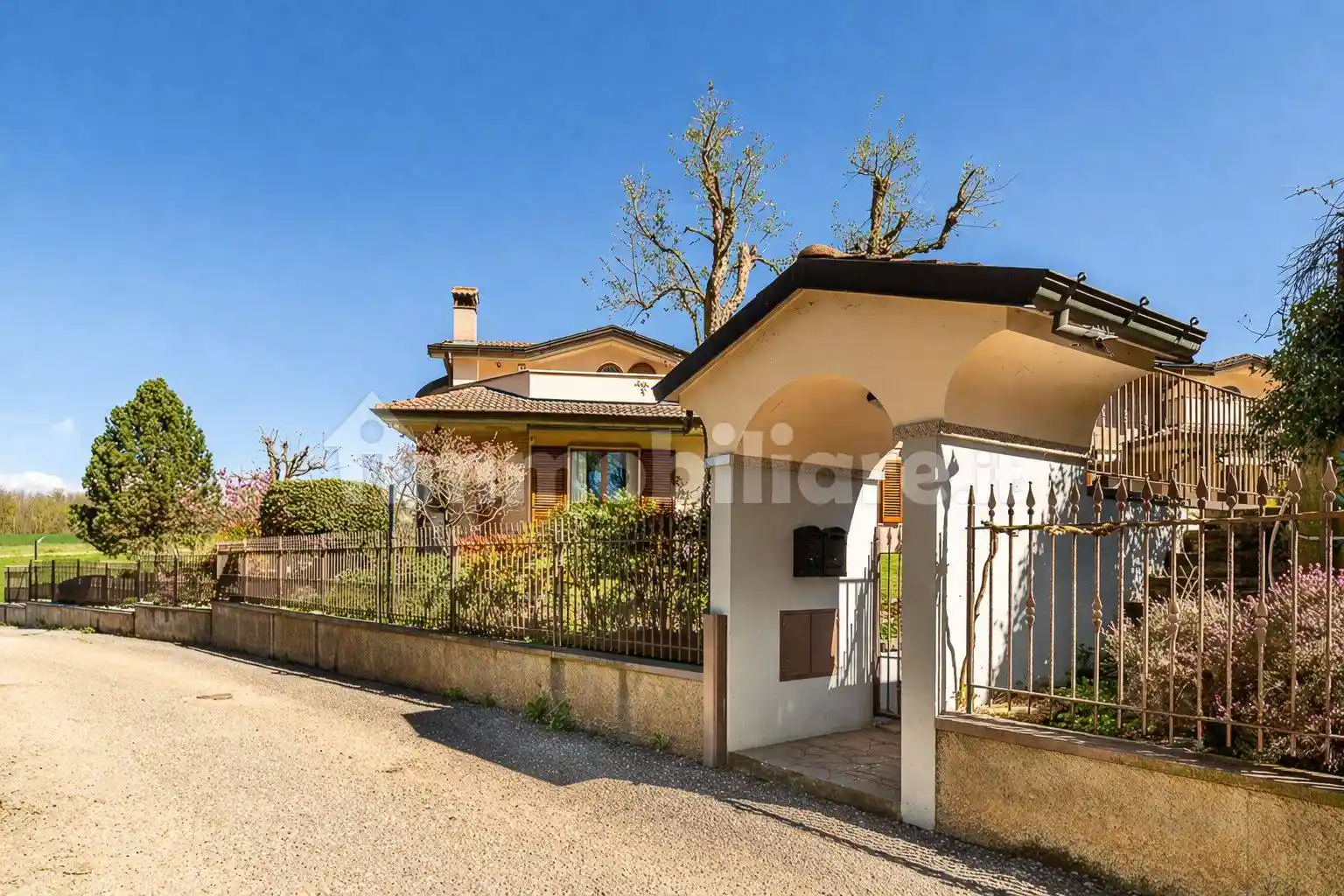 Villa in vendita a Correzzana