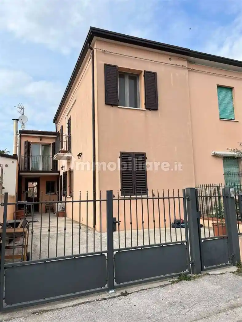 Villa in vendita a Ravenna
