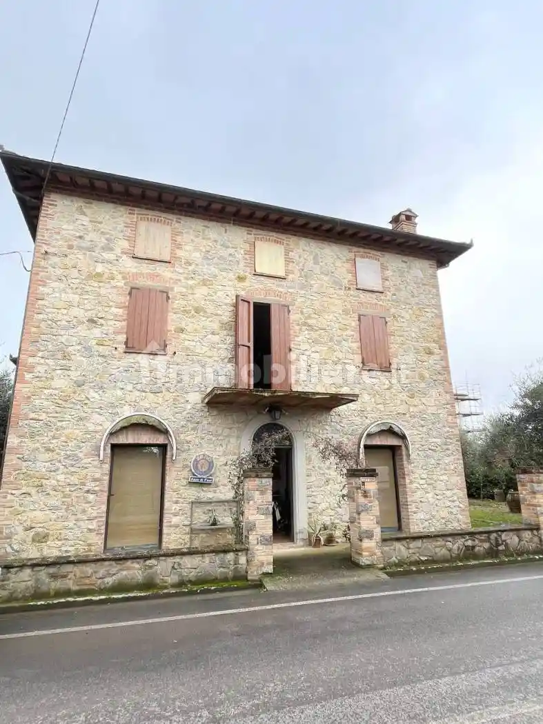 Casa indipendente in vendita a Castiglione del Lago