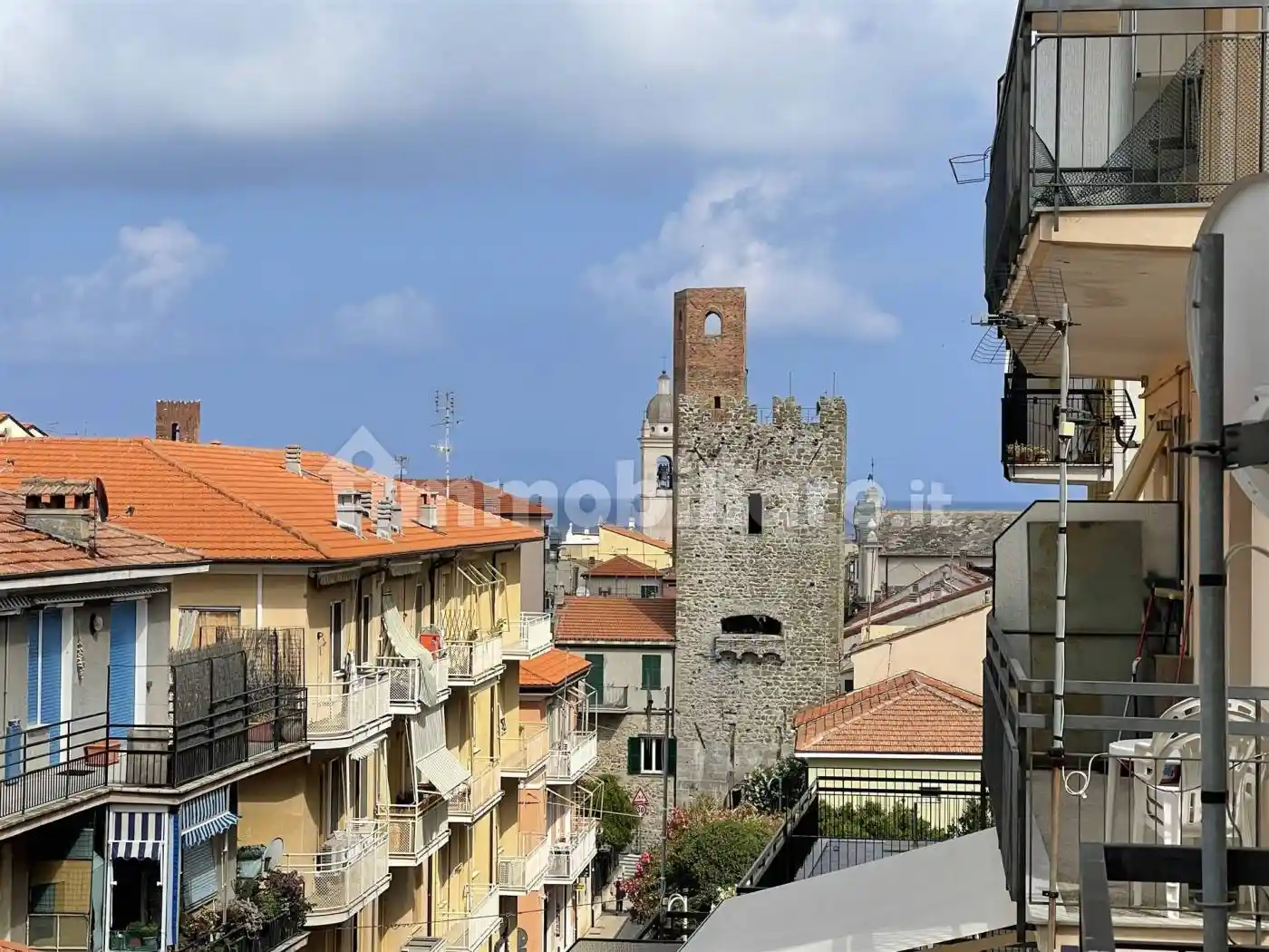 Appartamento in affitto a Noli