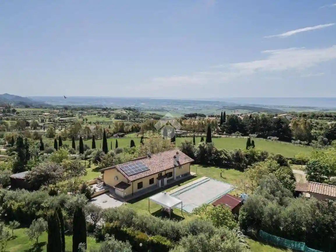 Villa - foto 2
