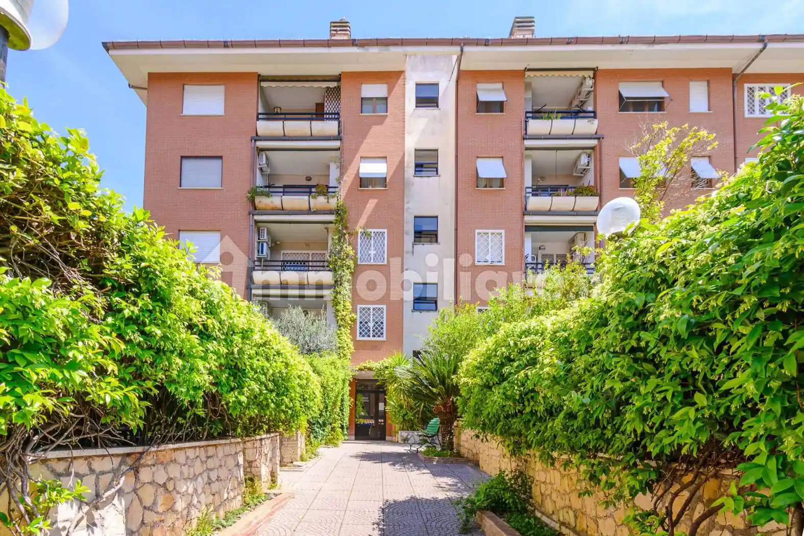 Appartamento in vendita a Roma