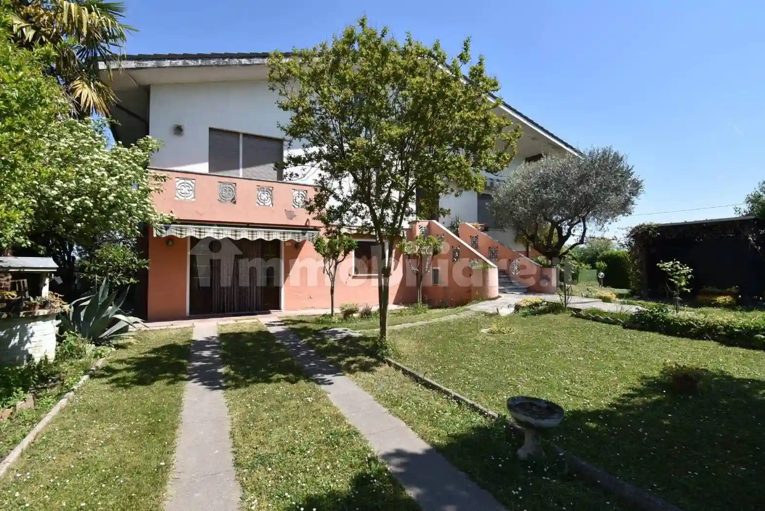 Villa - foto 2