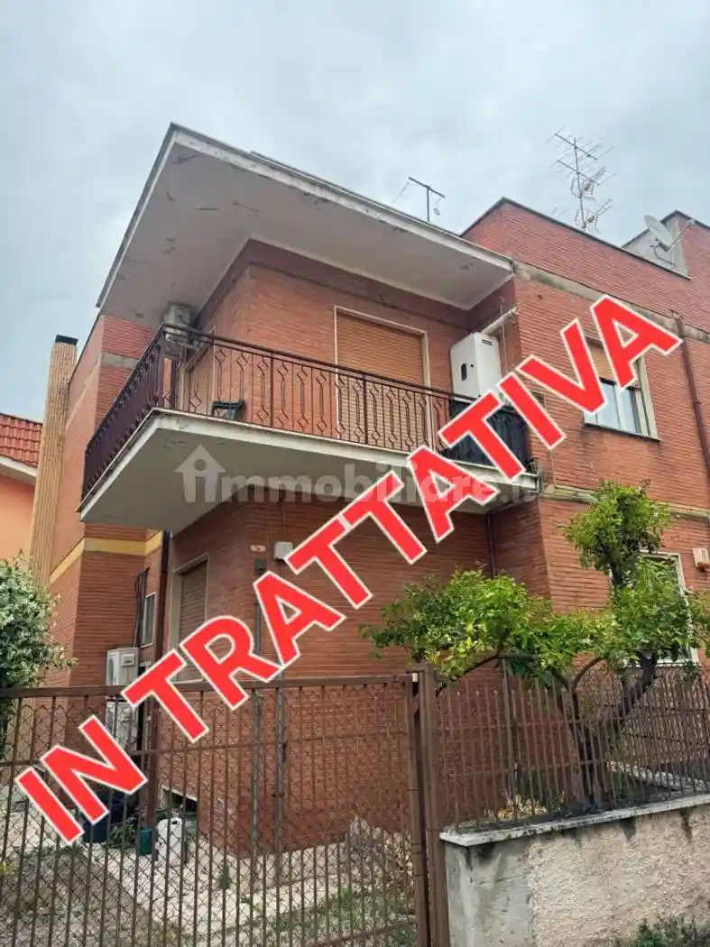 Appartamento in vendita a Guidonia Montecelio