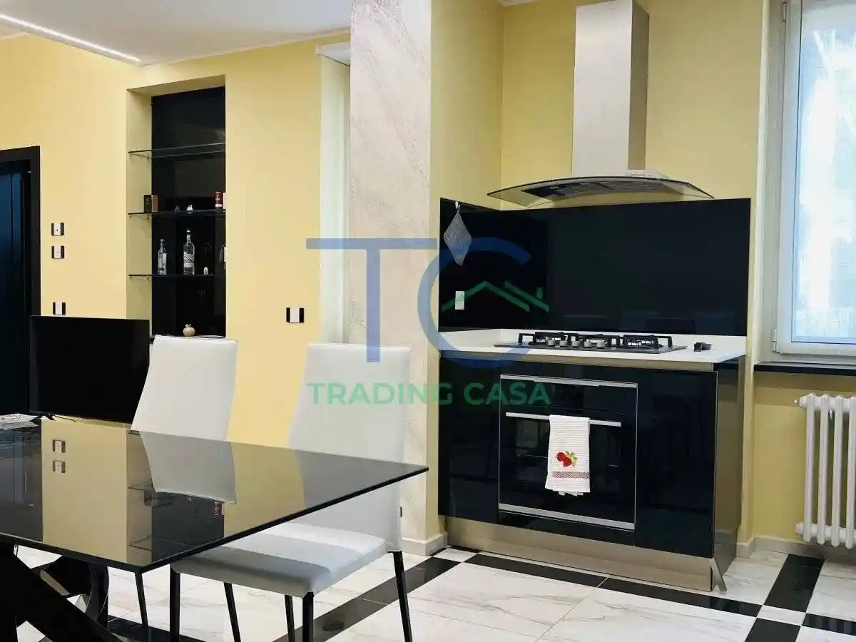 Appartamento in vendita a Piacenza