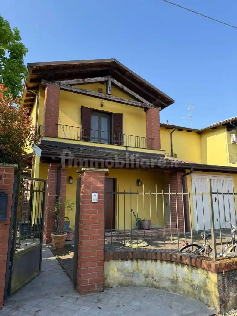 Villa in vendita a Stroppiana