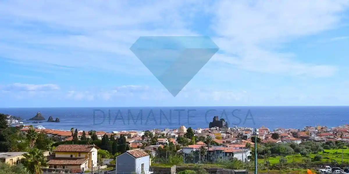 Appartamento in vendita a Aci Castello