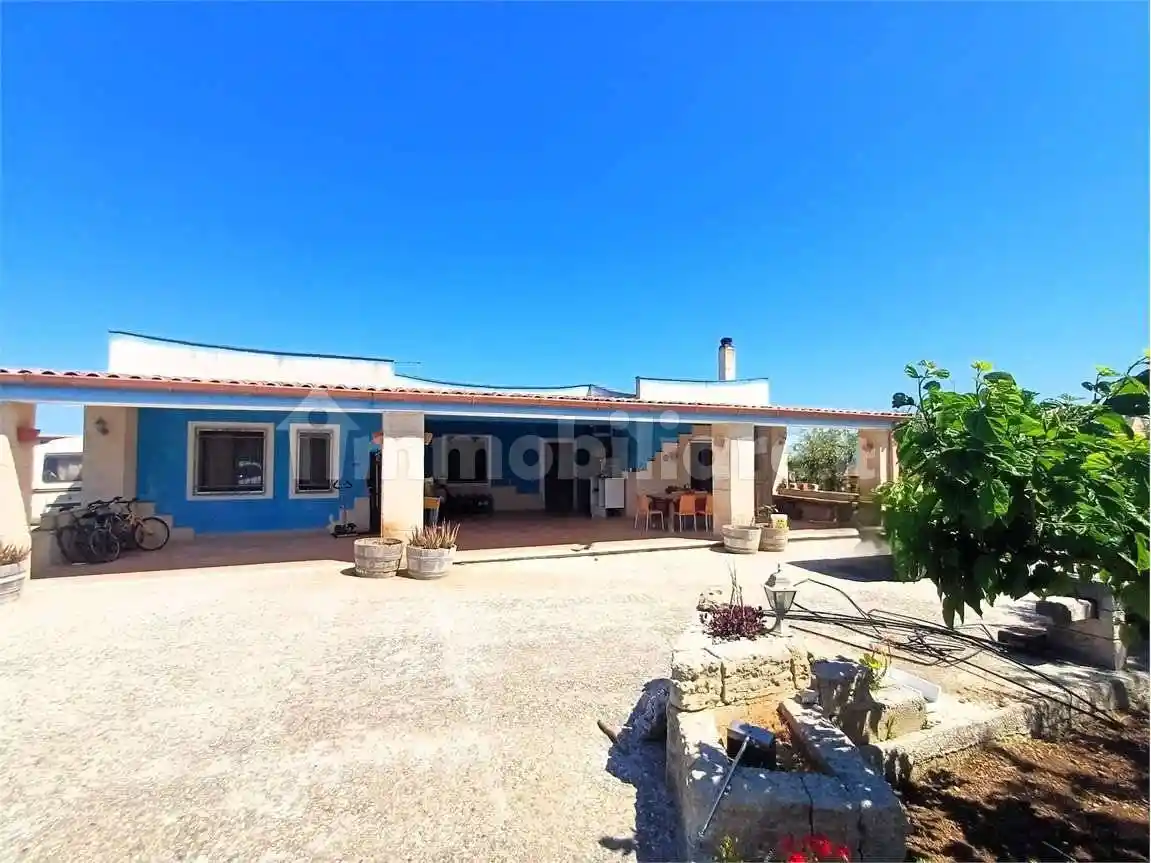 Villa in vendita a Brindisi