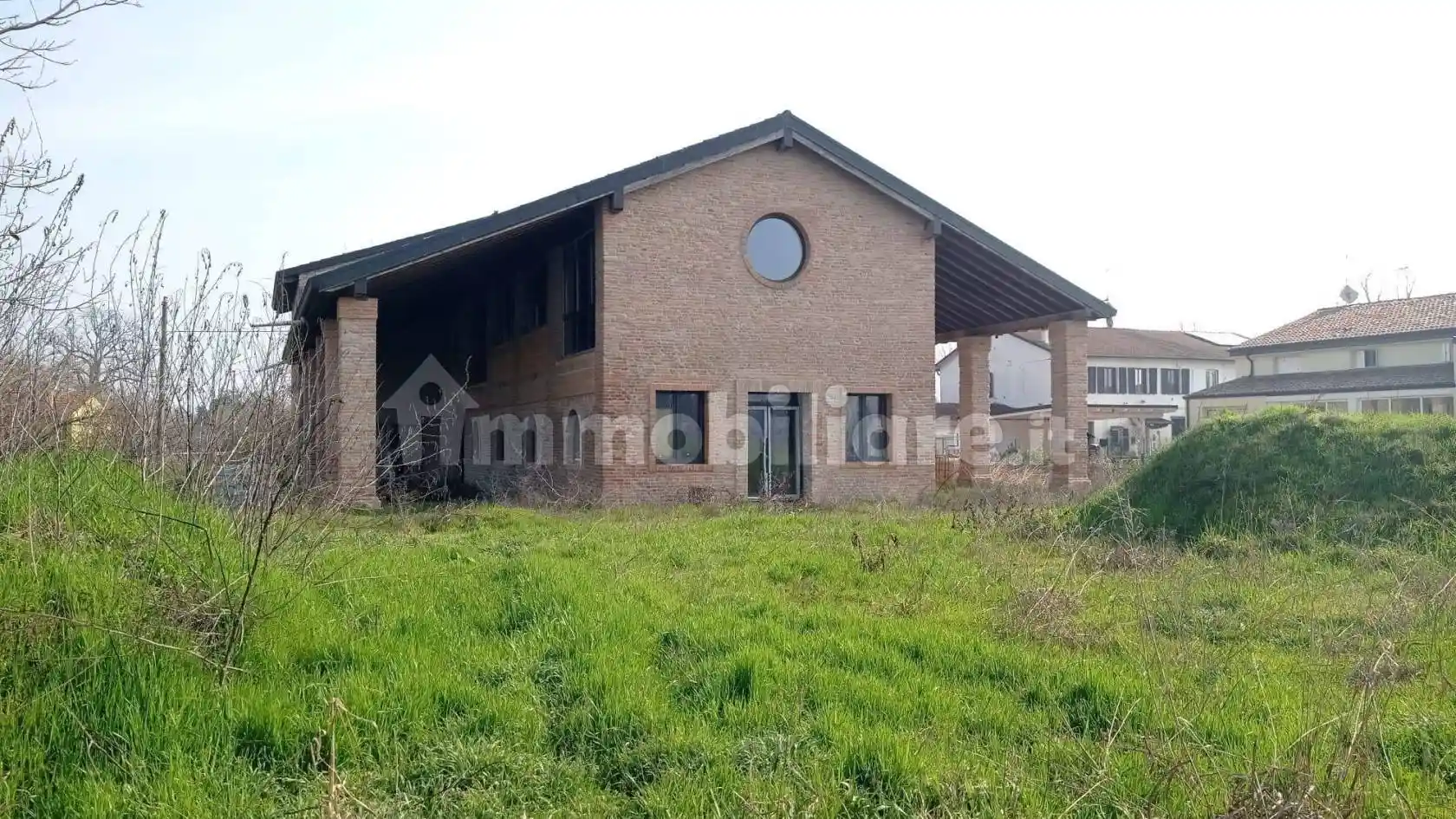 Rustico - Casale in vendita a Fontevivo