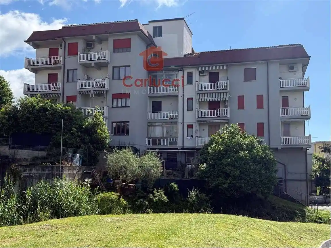 Appartamento in vendita a Uzzano
