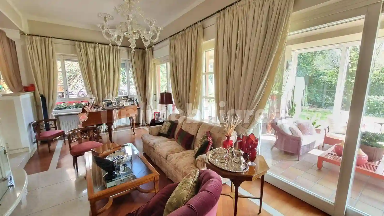Villa - foto 2