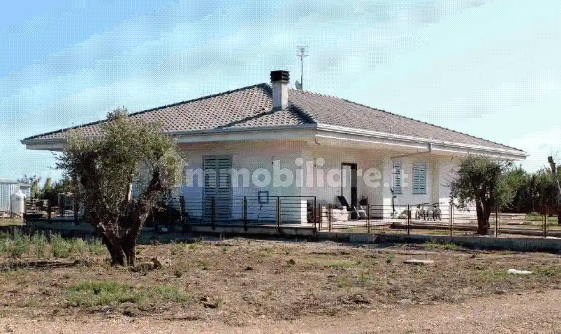 Casa indipendente in vendita a Cellole