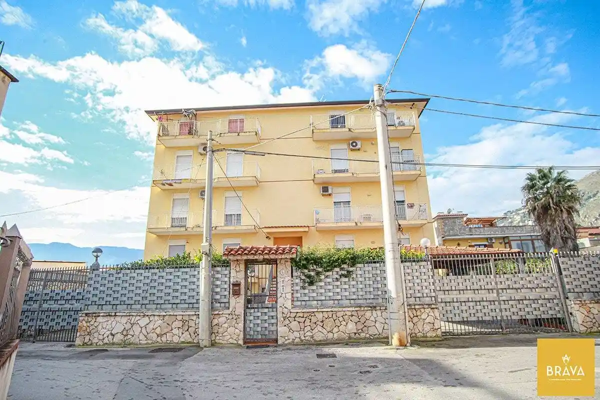 Appartamento in vendita a Palermo