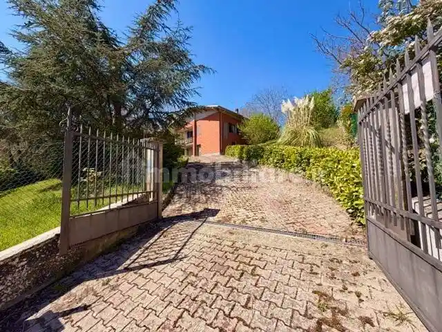 Villa in vendita a Castel di Casio
