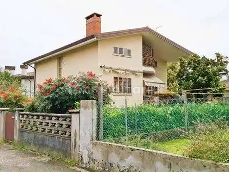 Appartamento in vendita a Pasian di Prato