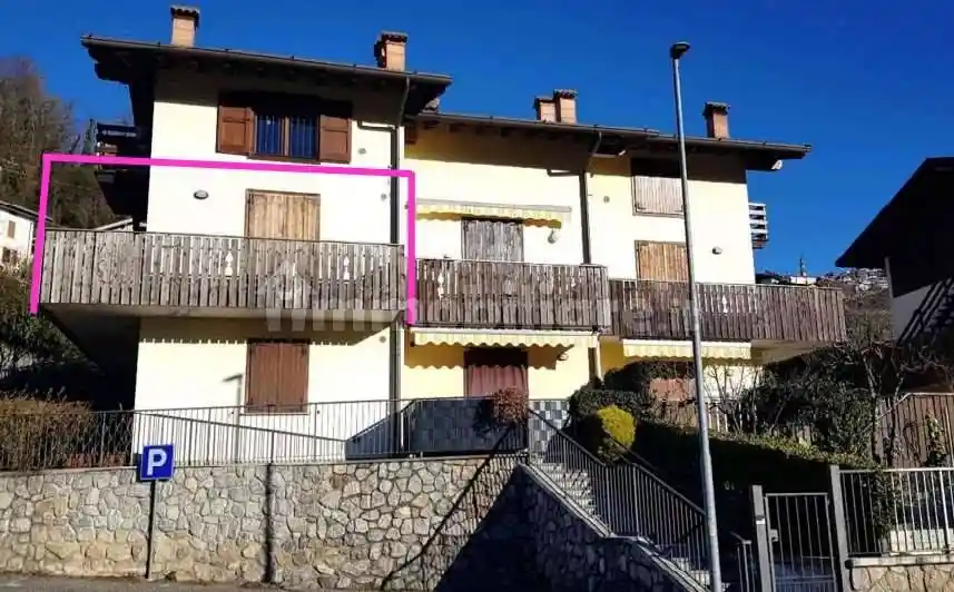 Appartamento in vendita a Costa Serina