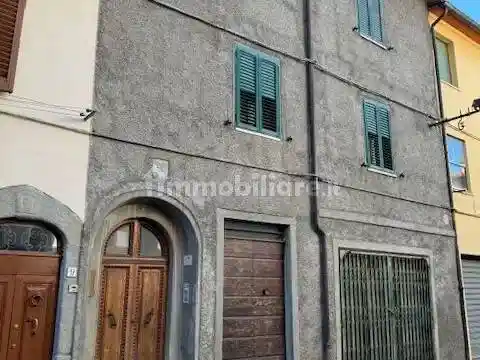 Palazzo - Edificio in vendita a Bibbiena