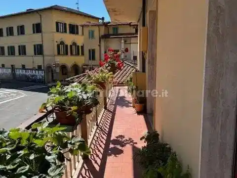 Appartamento in vendita a Pratovecchio e Stia