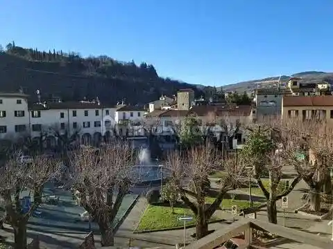 Appartamento in vendita a Pratovecchio e Stia