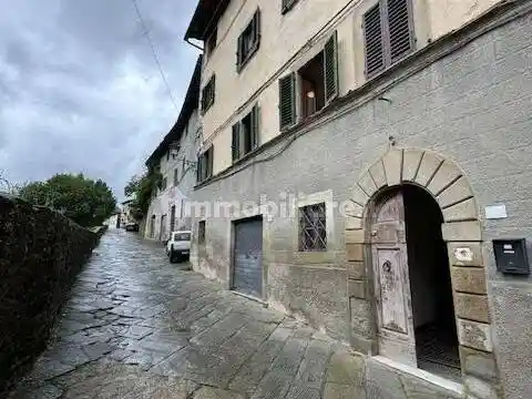 Appartamento in vendita a Castel San Niccolò