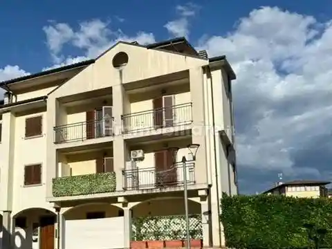 Appartamento in vendita a Pratovecchio e Stia
