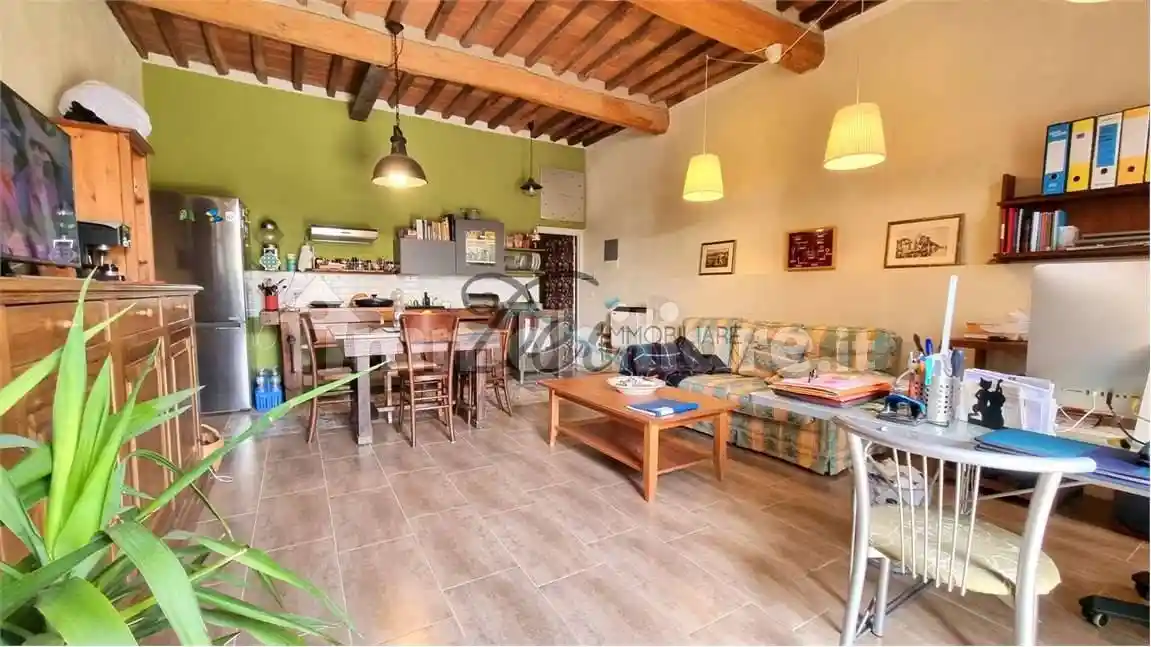 Rustico - Casale in vendita a Capannori