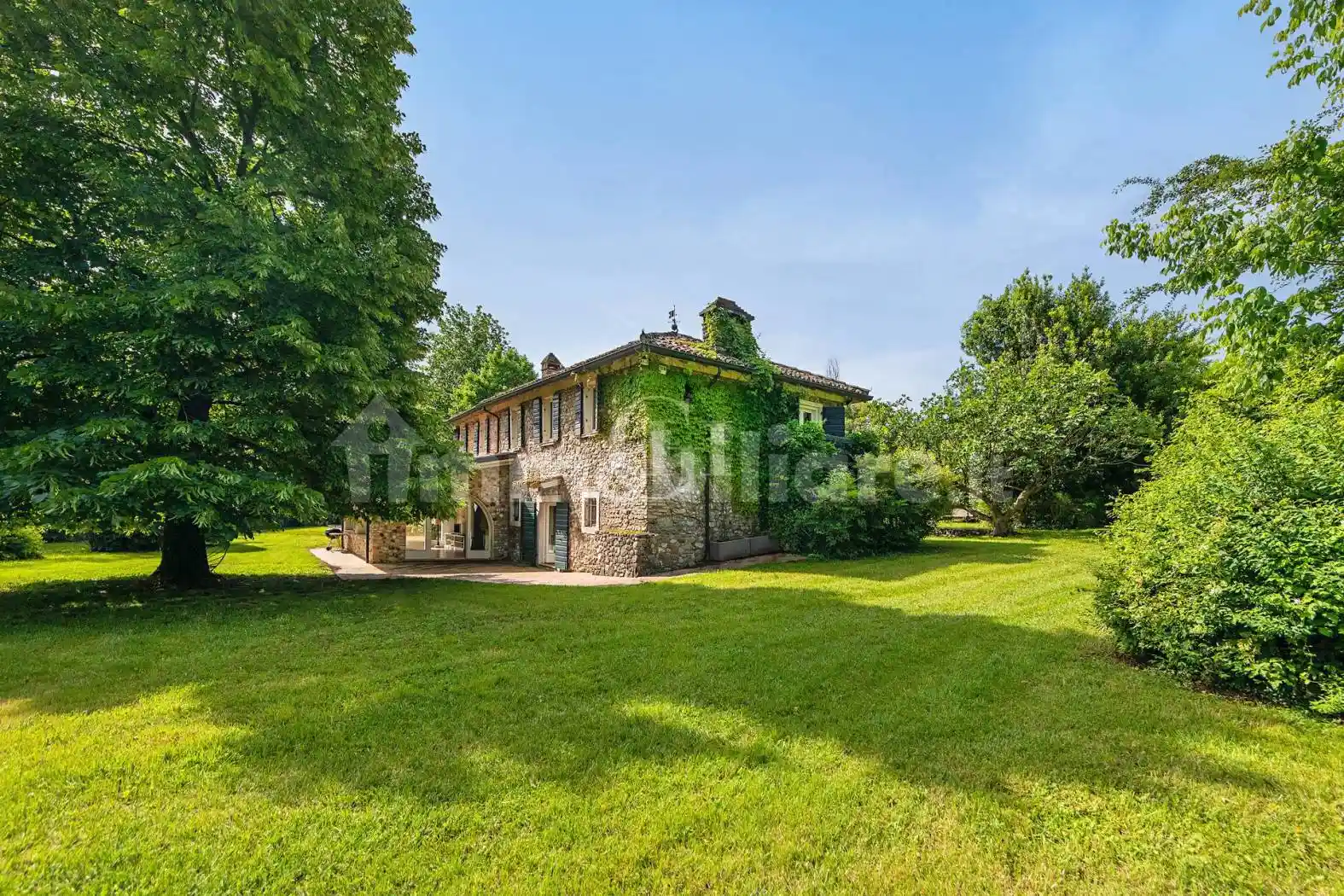 Villa in vendita a Pozzolengo